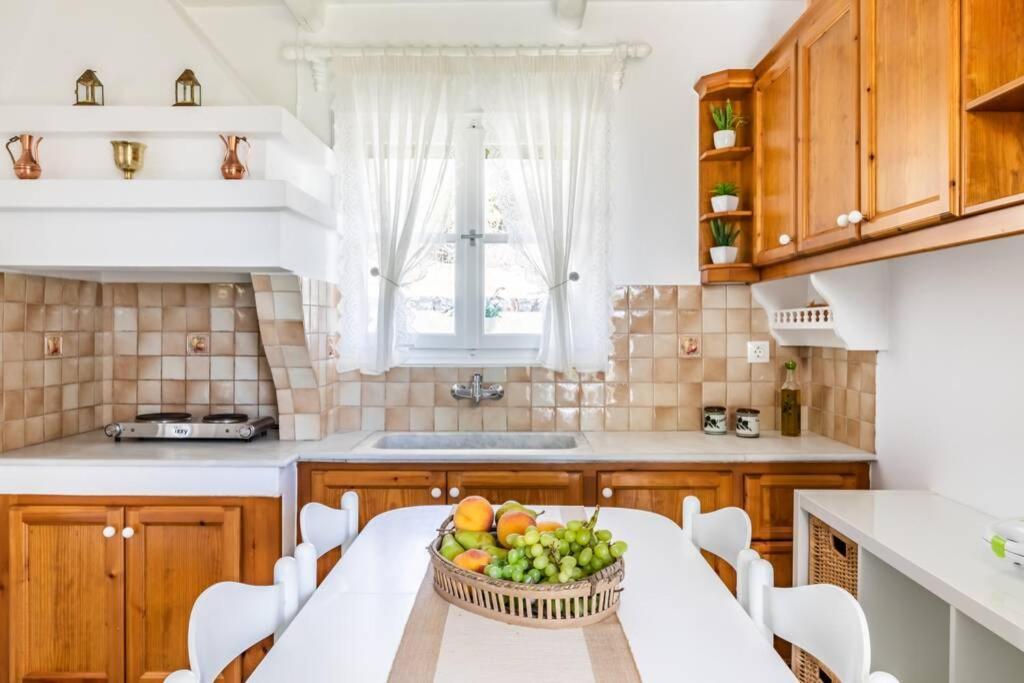 Nina-Myrtia Countryside House Skopelos Ditropo Exterior photo