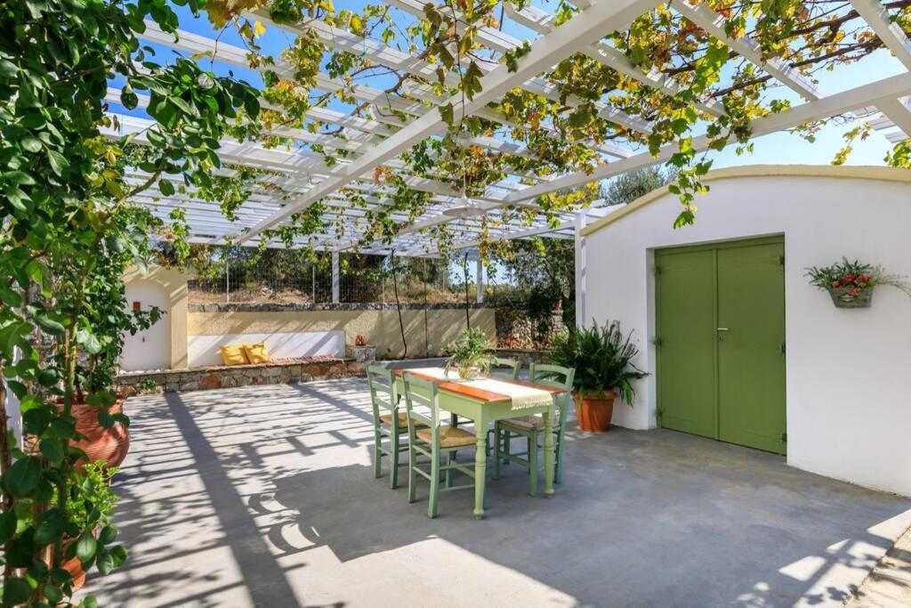 Nina-Myrtia Countryside House Skopelos Ditropo Exterior photo