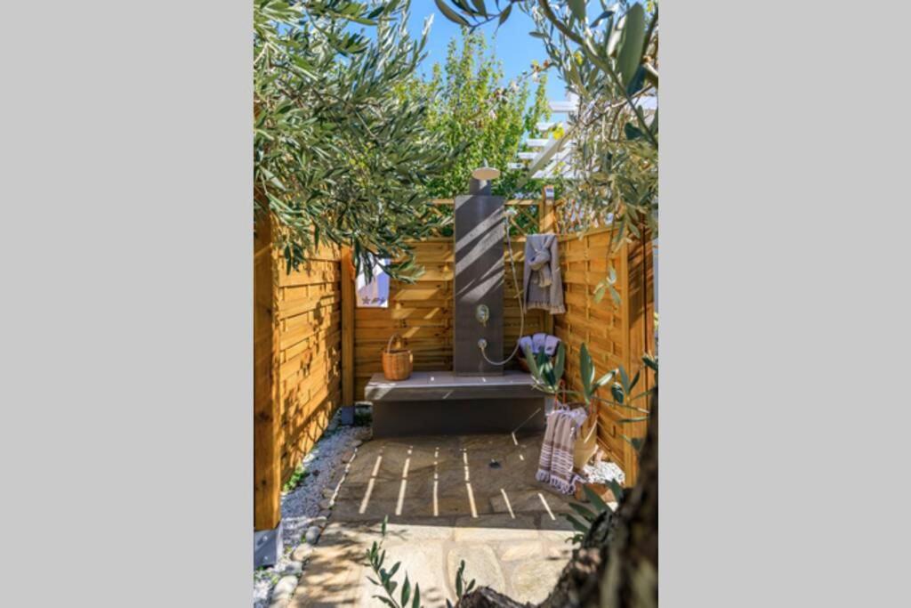 Nina-Myrtia Countryside House Skopelos Ditropo Exterior photo