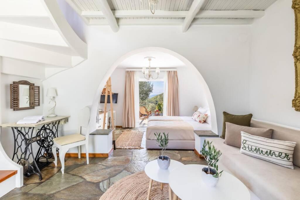 Nina-Myrtia Countryside House Skopelos Ditropo Exterior photo